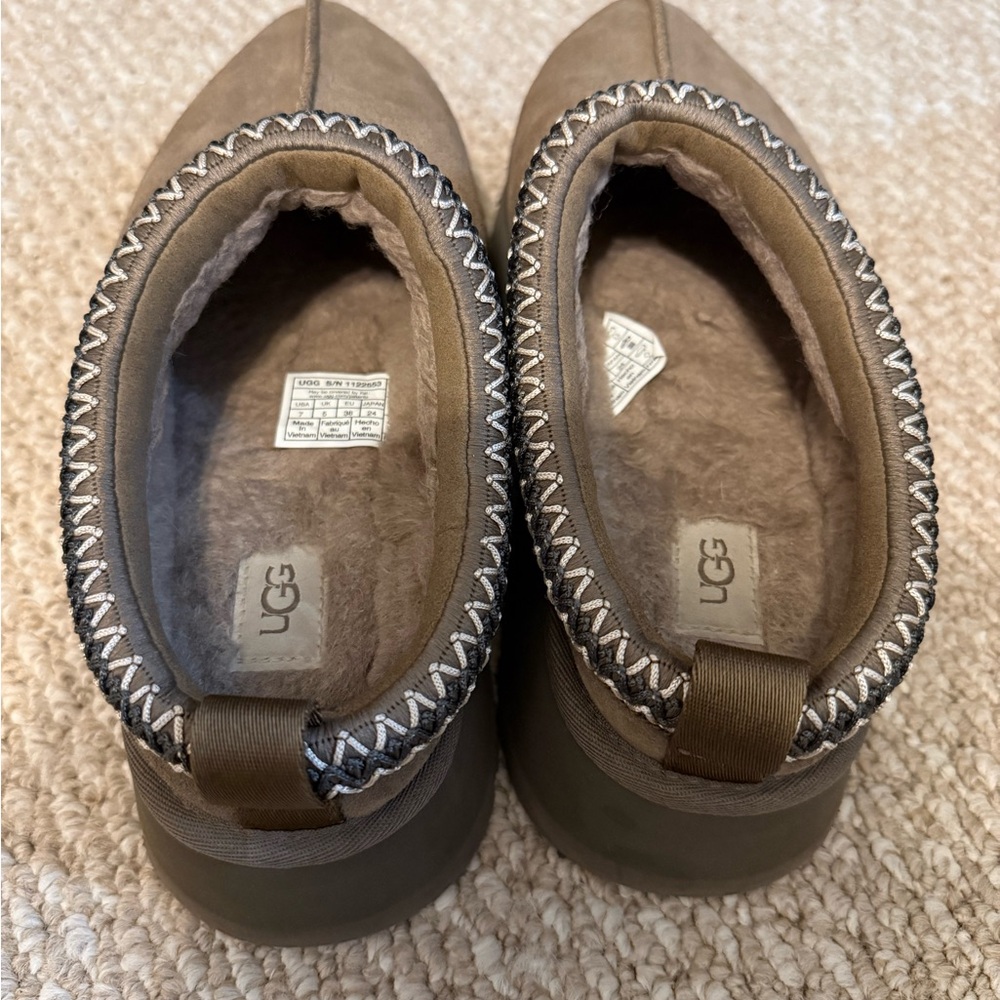 UGG Tazz - Picture 4 of 4